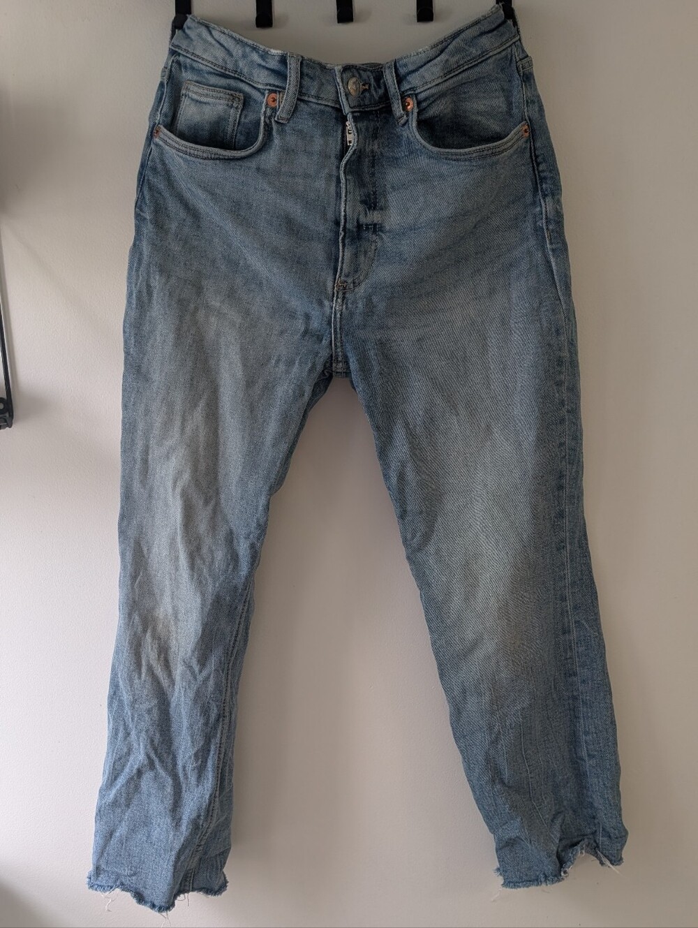 Zara Light Blue Cropped Ankle Jeans